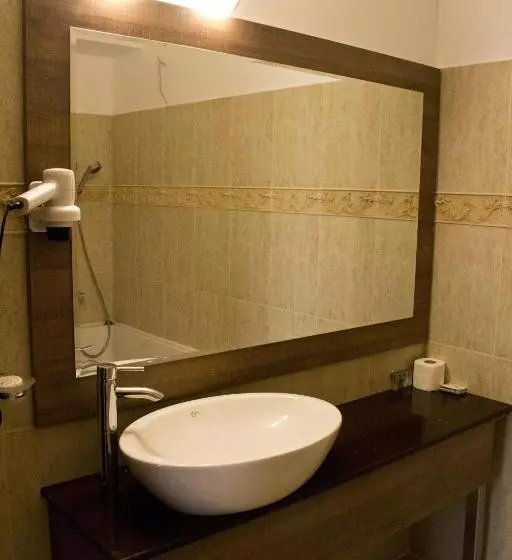 هتل City Ploiesti