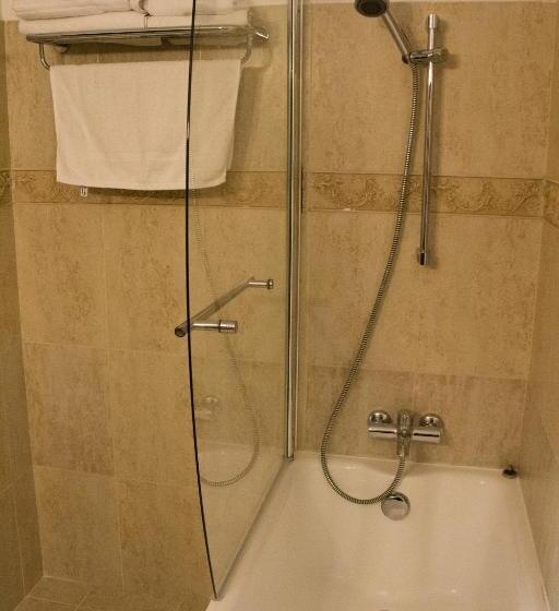 בית מלון כפרי City Ploiesti