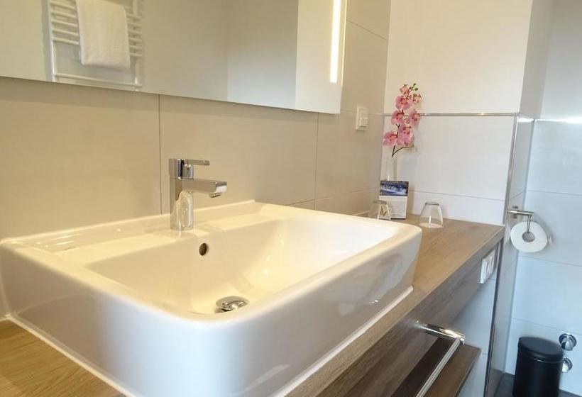 ホテル Der Florenberg   Gipfel Für Genießer