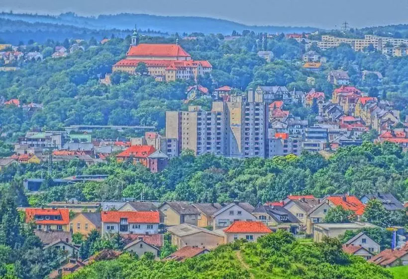 ホテル Der Florenberg   Gipfel Für Genießer