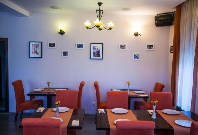 Отель Draga Maria