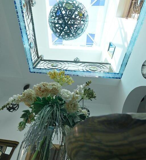 هتل Hostal Casa Alborada