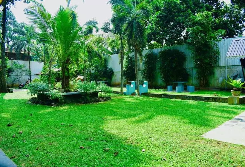 Hotelli Hostel City Hub Colombo Airport