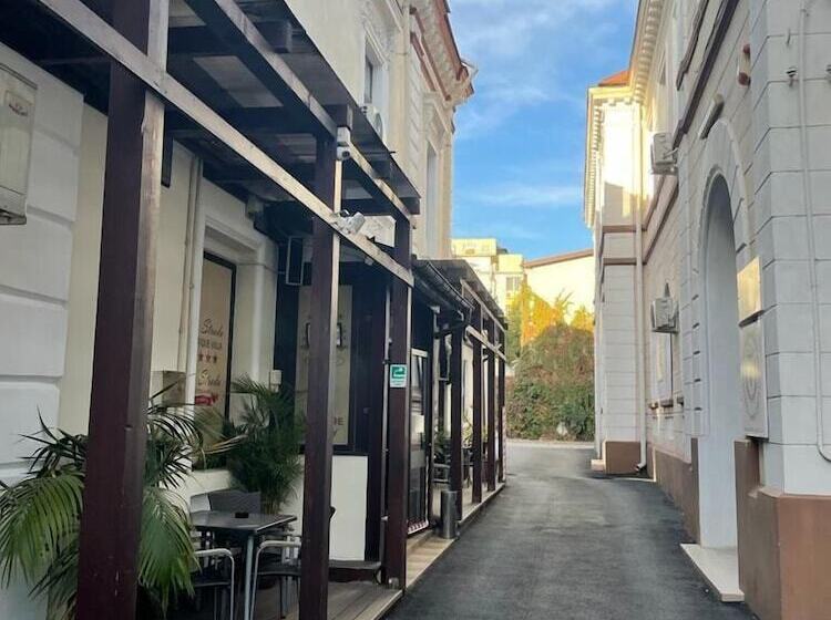 호텔 La Strada Boutique Villa