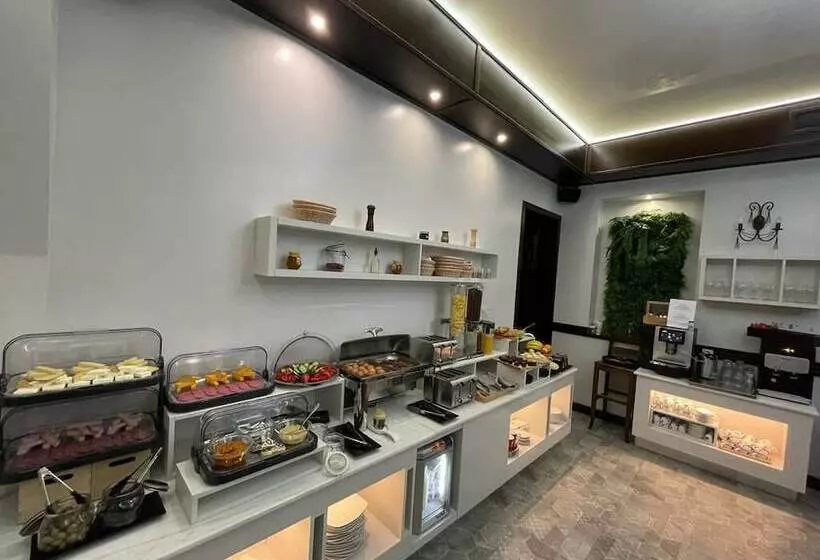 ホテル La Strada Boutique Villa