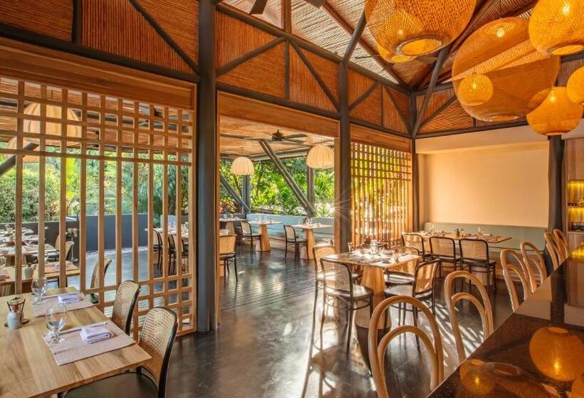 فندق Nayara Gardens