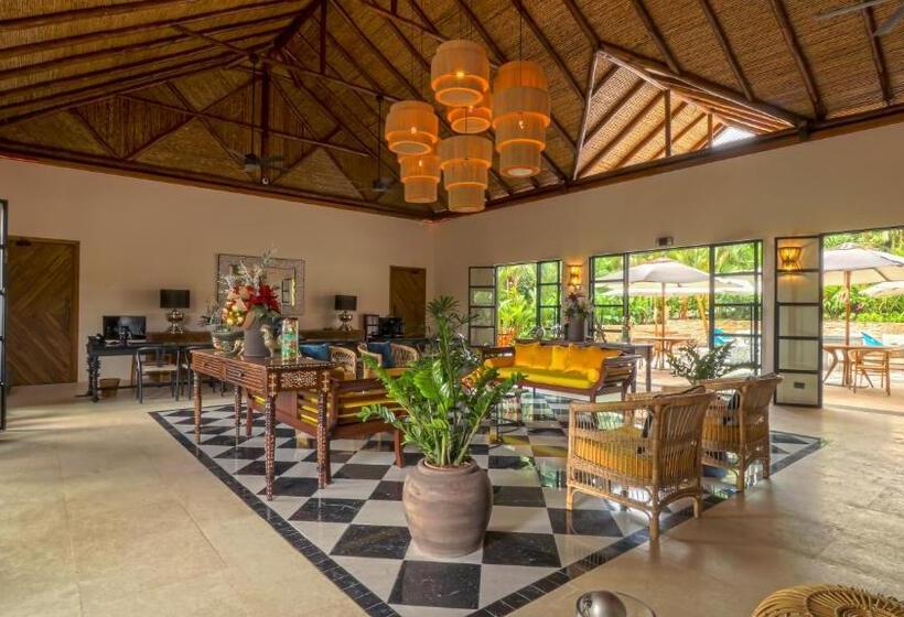 فندق Nayara Gardens