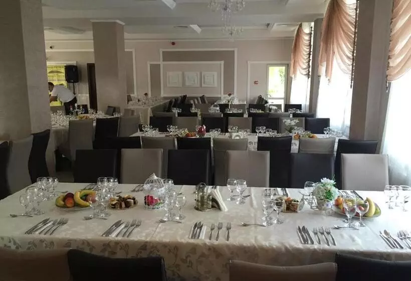 Hotelli Restaurant Oscar