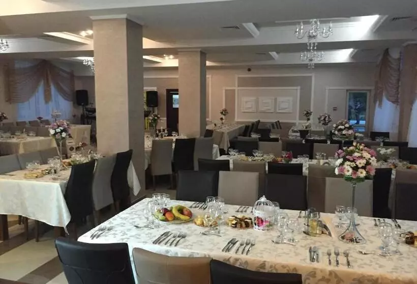 Hotelli Restaurant Oscar