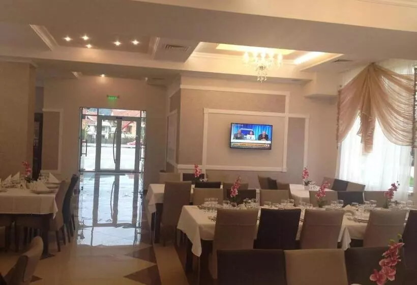 Hotelli Restaurant Oscar