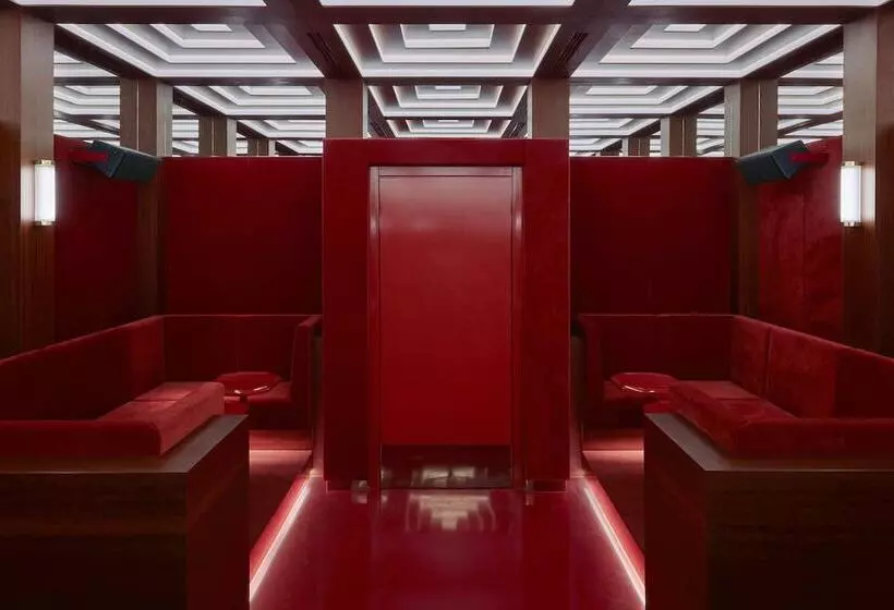 Hotelli Roomers Munich, Autograph Collection