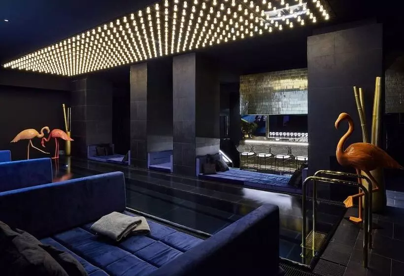 Hotelli Roomers Munich, Autograph Collection