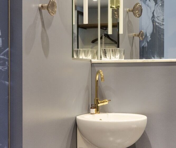 هتل The Fritz Dusseldorf Konigsallee