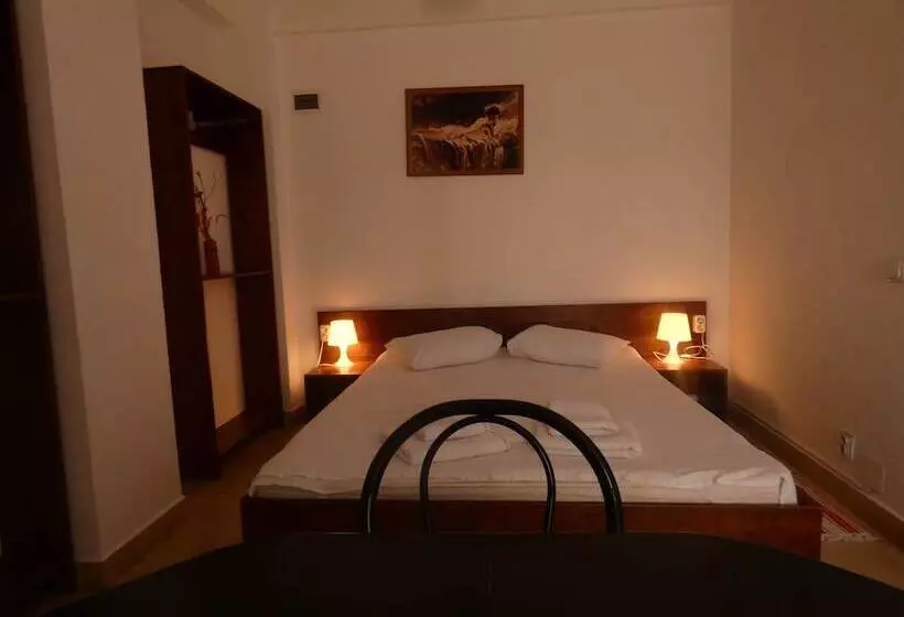 Taxi Hostel