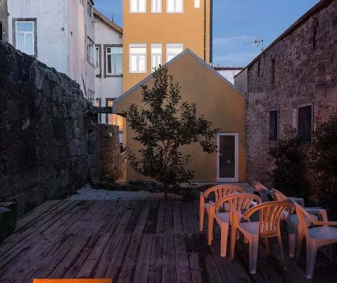 Centenary Fontainhas Apartments