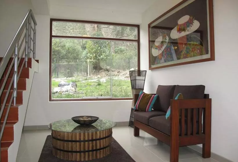 Fundo Hotel Ayarpongo