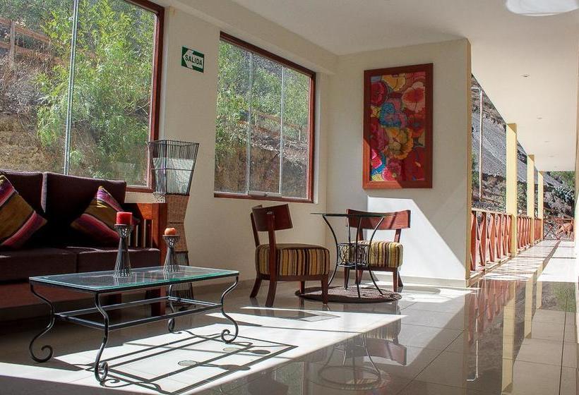 Fundo Hotel Ayarpongo