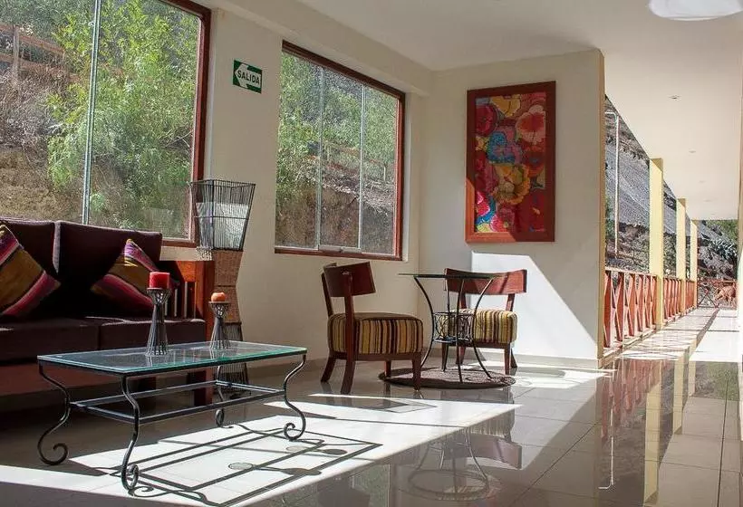 Fundo Hotel Ayarpongo