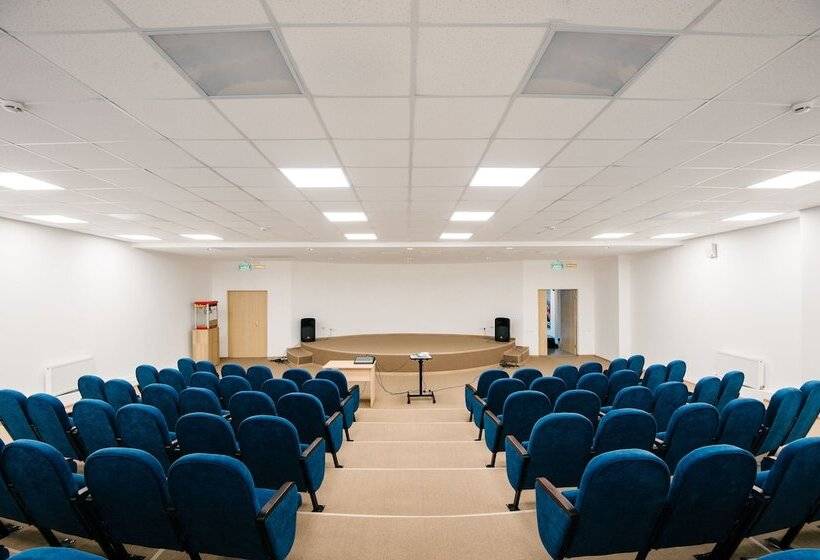 בית מלון כפרי Lada Resort