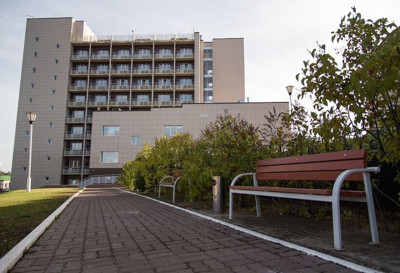 בית מלון כפרי Lada Resort