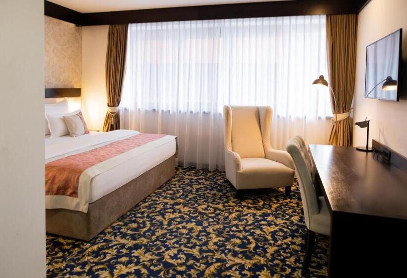 בית מלון כפרי Malak Regency