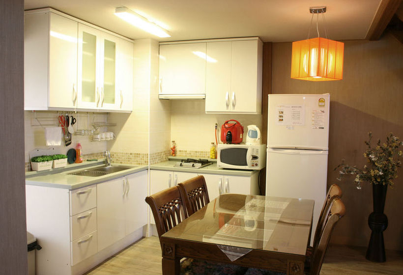 Hotel Mayfull House Jeju