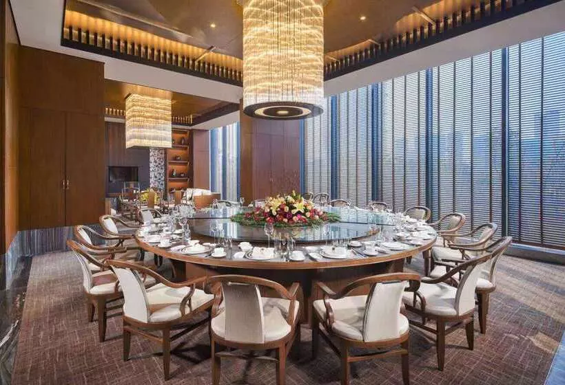 ホテル Wyndham Grand Plaza Royale Kaidi