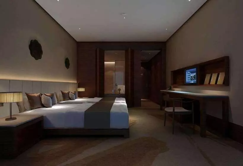 ホテル Wyndham Grand Plaza Royale Kaidi
