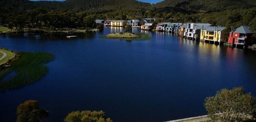 Lake Crackenback Resort & Spa