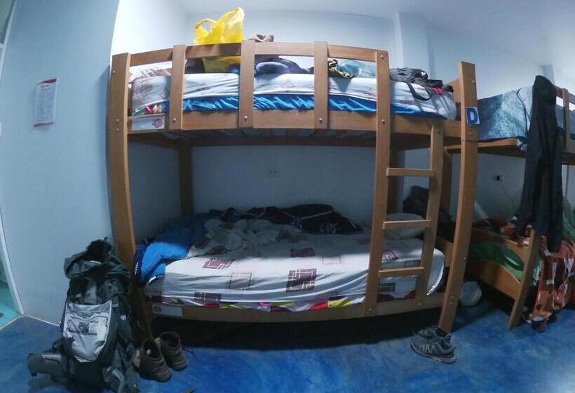 Nanasqa Hostel En Nasca / Nazca