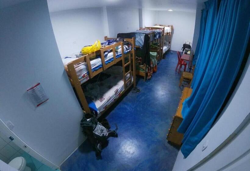 Nanasqa Hostel En Nasca / Nazca