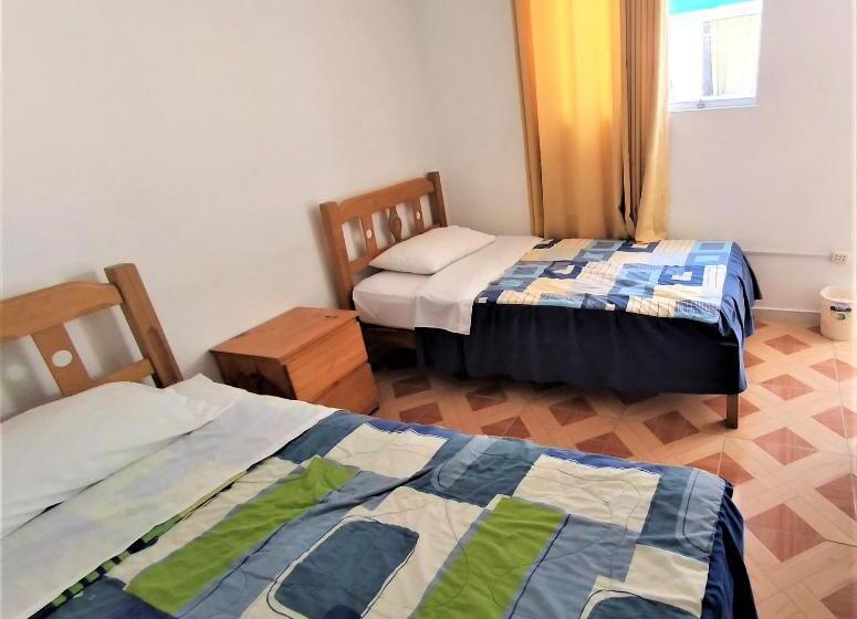 Hostel Icthus Paracas