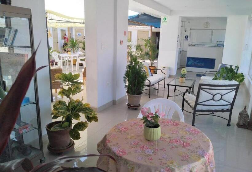 Hostel Icthus Paracas