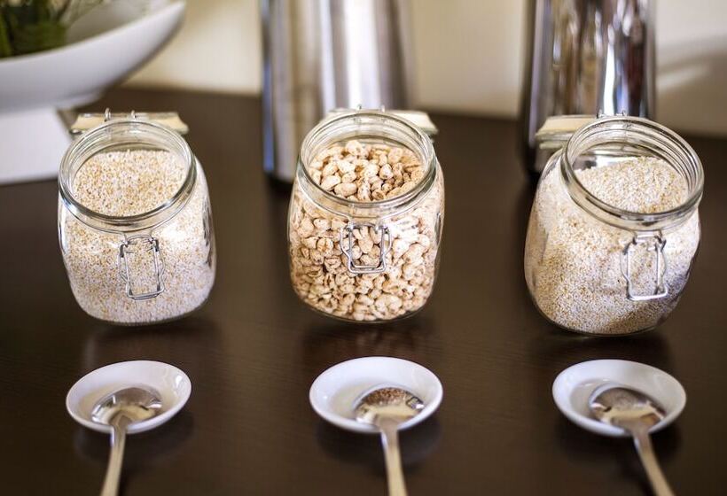 Alwa Standard Hotel Boutique