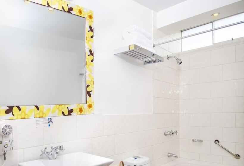 Alwa Standard Hotel Boutique