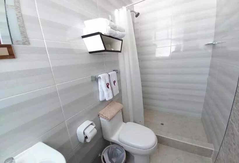 تختخواب و صبحانه Pukantu Hostal
