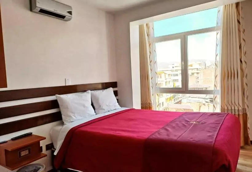 تختخواب و صبحانه Pukantu Hostal