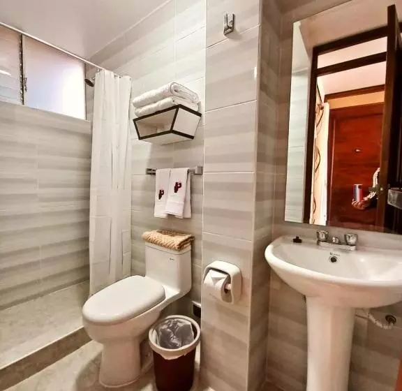 تختخواب و صبحانه Pukantu Hostal