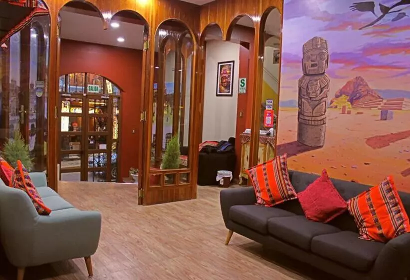 تختخواب و صبحانه Pukantu Hostal