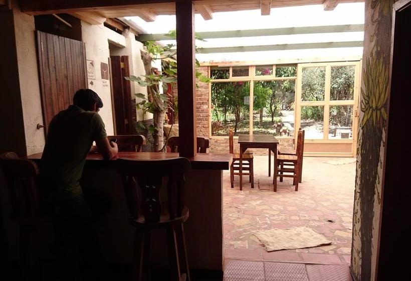 ユースホステル Hostal Guaque