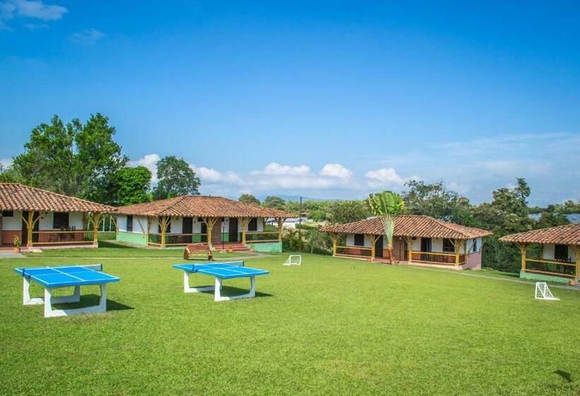 ホテル Campestre Montecarlo