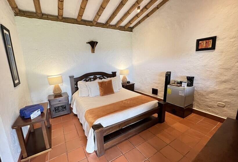 ホテル Campestre Montecarlo