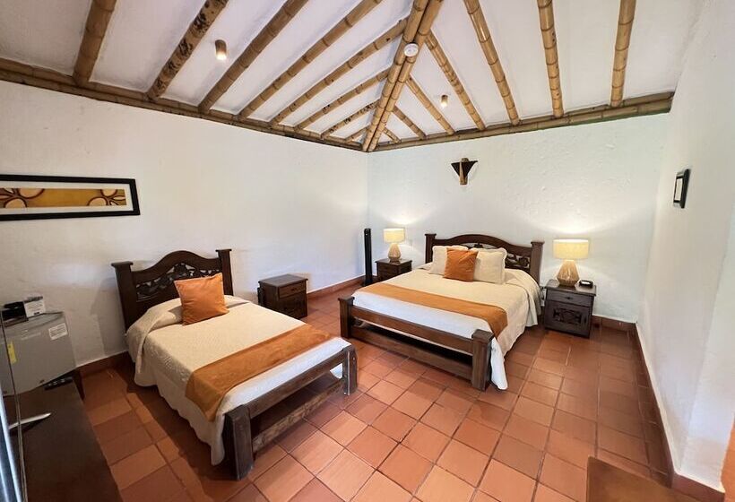 ホテル Campestre Montecarlo