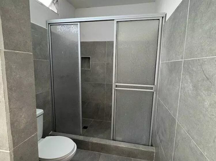 Hotelli Cinera