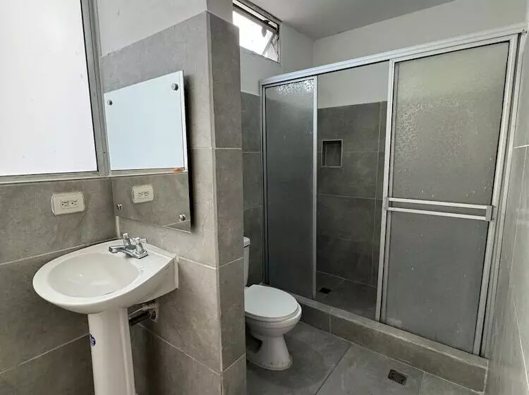 Hotelli Cinera