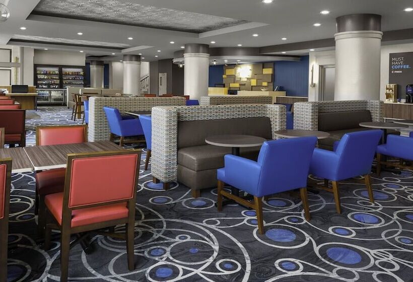 فندق Holiday Inn Express   Kansas City Downtown, An Ihg