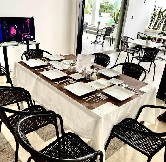 ホテル San Laurent