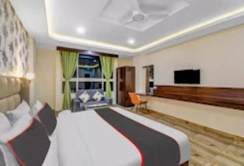 Sevenmirror Hotel , Gangtok