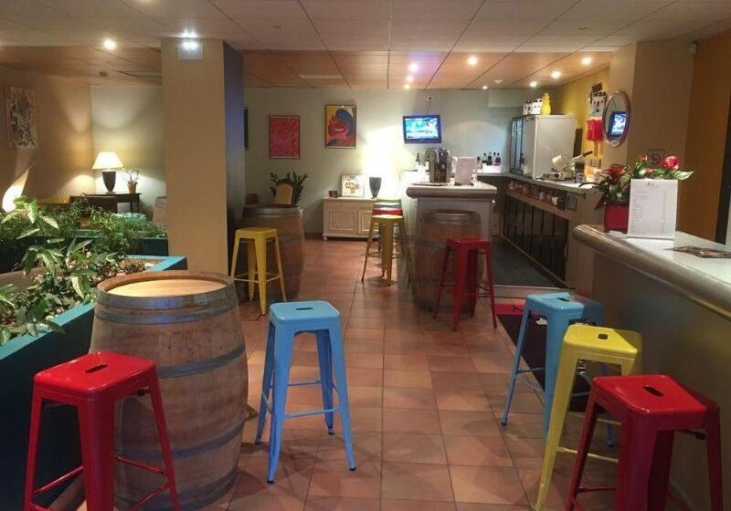 Appart Hotel Castel Emeraude, Charme Et Caractère