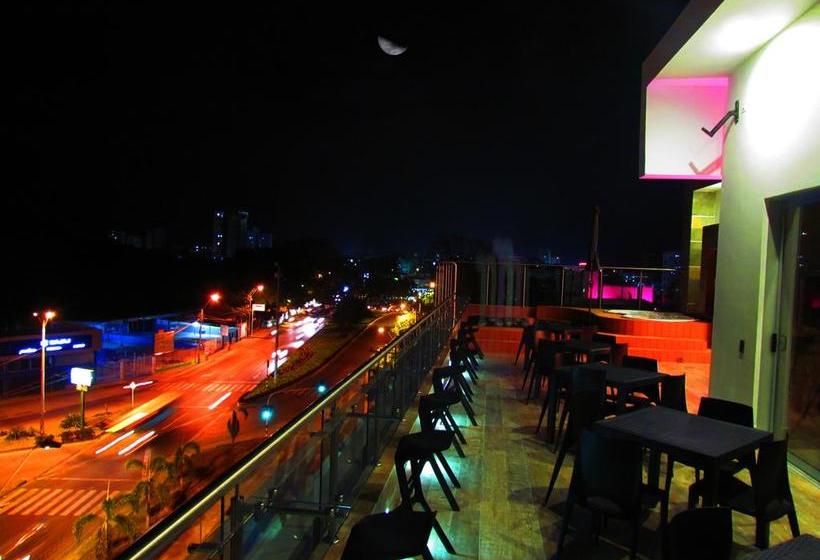 Hausen Hotel   Suites